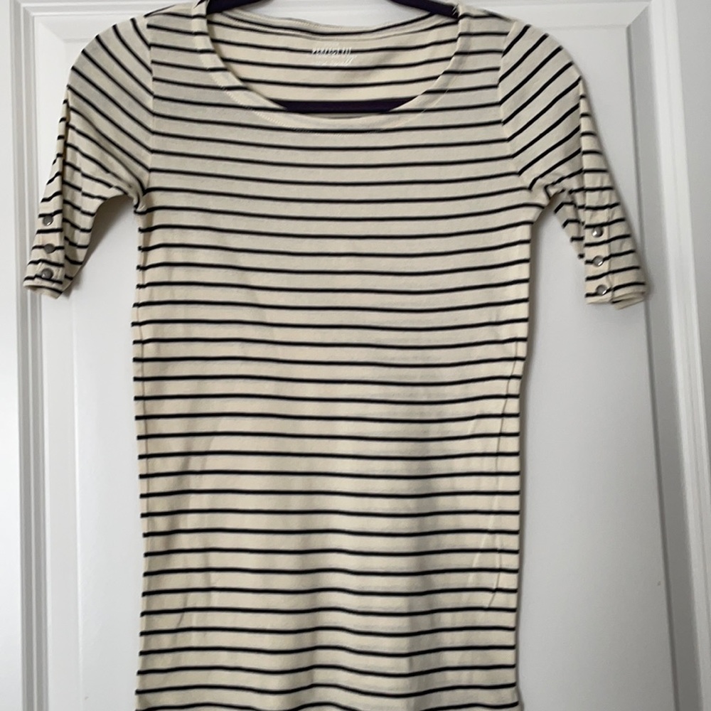 Madewell striped t with buttons on sleeve